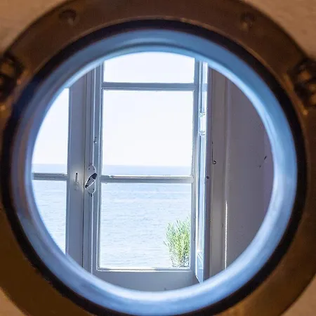 Il Mare Di Da Un Oblo By Wonderful Italy דירה קמוגלי