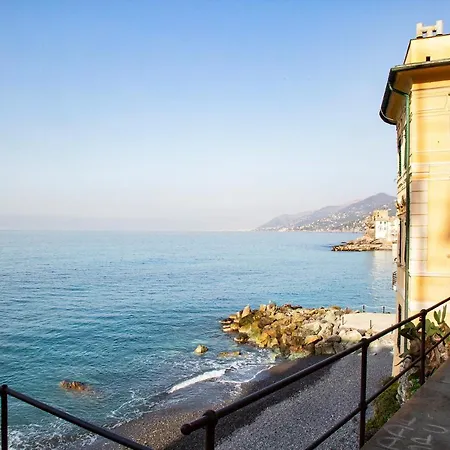 Il Mare Di Da Un Oblo By Wonderful Italy Camogli